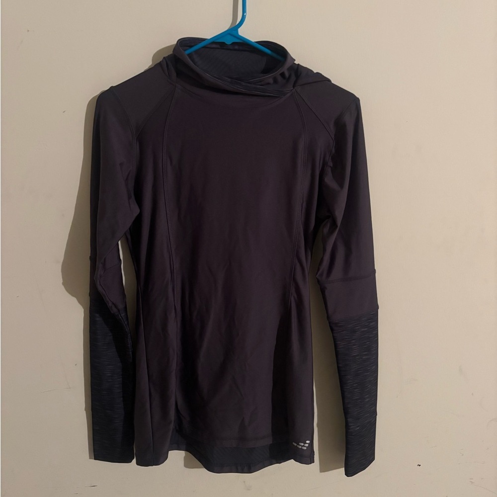 BCG size M hooded athletic long sleeve shirt with thumb holes